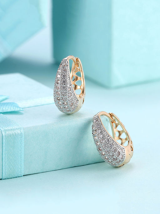 Yellow Chimes Women Gold-Toned Classic Hoop Earrings