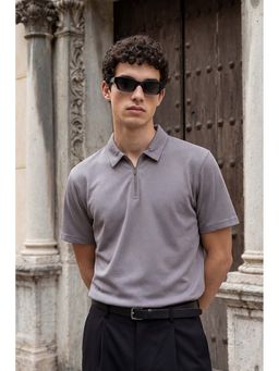 Snitch - Men Mauve Solid Half Sleeves Slim Casual Polo T-shirt