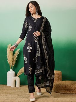 Vastramyaa - Women Black Floral & Sequined Kurta with Pant and Dupatta (Set of 3)