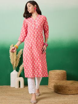 Vastramyaa - Women Coral Printed Lace Work Kurta
