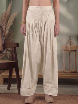 Ahalyaa - Women Off White Farshi Salwar