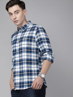 The Bear House - Men Blue Checked Flannel Slim Fit Casual Shirt