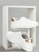 White color option, Sold out, Currently selected