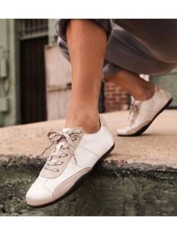 Pair ie Tales - Women Ribbon Lace-Up Casual Sneakers - Off White