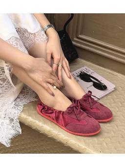Pair ie Tales - Women Ruched Collar Lace-Up Casual Sneakers - Maroon