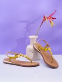 Yellow color option, Currently selected