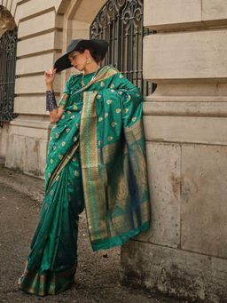 Vardha - Women Green Synthetic Woven Saree with Unstitched Blouse