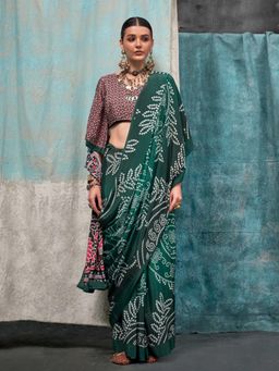 Vardha - Women Green Synthetic Abstract Saree with Unstitched Blouse