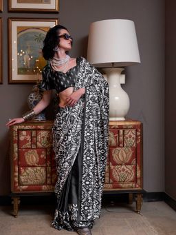 Vardha - Women White Synthetic Printed Saree with Unstitched Blouse