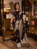 Black color option, Sold out, Currently selected