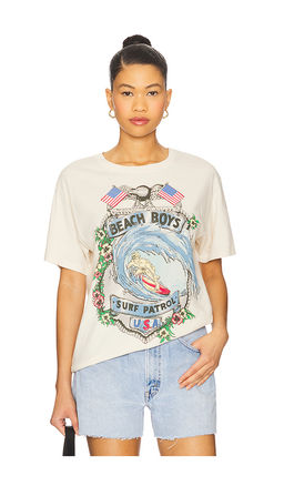 DAYDREAMER - Beach Boys Surf Patrol Boyfriend Tee