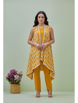 GRASS & SUNSHINE - Sunshine Chanderi Cape Jacket with kurta and pant (Set of 3)