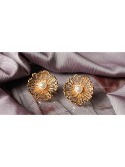 Vosgi - Green Flower Pearl Earrings