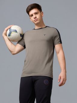 Technosport - Men Textured Slim Fit Crew Neck Sports T-Shirt with TECHNOCOOL+