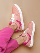 Pink color option, Currently selected