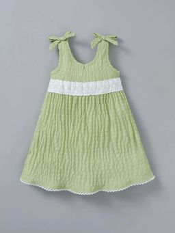 Hopscotch - Bow Applique Lace Dress