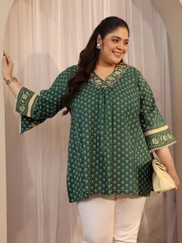 Extra love by Libas - Green Cotton Blend Three Fourth Sleeves Tunic