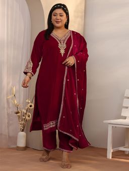 Extra love by Libas - Velvet Kurta With Pant & Dupatta