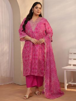 Extra love by Libas - Silk Blend Kurta With Pant & Dupatta