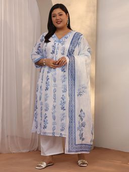 Extra love by Libas - Plus Size Women Cotton Blend Kurta With Pant & Dupatta