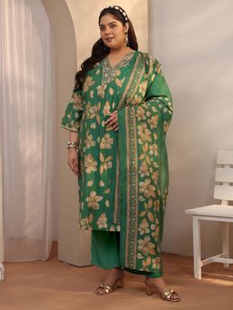 Extra love by Libas - Green Silk Blend Kurta With Pant & Dupatta