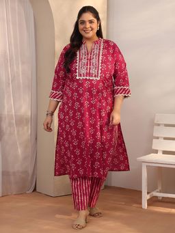 Extra love by Libas - Plus Size Women Cotton Blend Three Fourth Sleeves Kurta With Palazzo