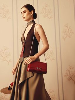 MIRAGGIO - Red Bonnie Clutch With Detachable Strap (Medium)