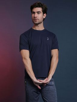 Campus Sutra - Men Solid Stylish Activewear & Sports T-shirts