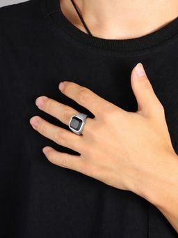 Peora - Black Stone Studded Silver Plated Finger Ring For Men (Us-9)