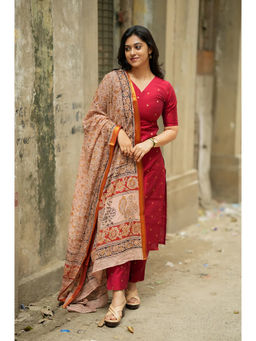 Gahan - Womens Plus Size Red Rayon Blend Printed Straight Kurta and Pant with Dupatta