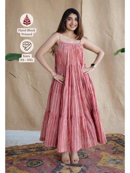 The Indian Ethnic Co. - Red A-Line Batik Hand Block Mul Dress With Belt (Set of 2)