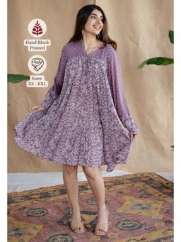 The Indian Ethnic Co. - Lavender Loose Batik Hand Block Mul Dress With Slip (Set of 2)