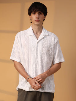 Campus Sutra - Mens Daisy White Argyle-Textured Oversized Shirt