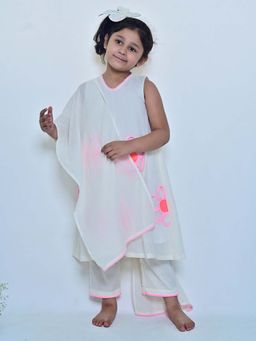 ARTH LIFE - Girls Zesty Bloom White A-Line Kurta with Pant and Dupatta