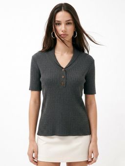 Outzidr - Black Solid Polyester Regular Top