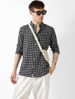 The Bear House - Black Cotton Full Sleeves Collar Neck Checks Shirt