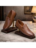 Brown color option, Currently selected