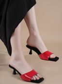 Red color option, Currently selected