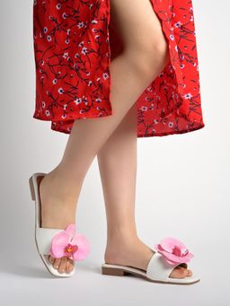 Shoetopia - Women Floral Accented White Flats