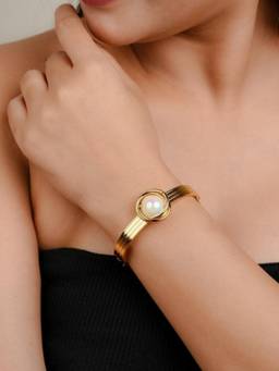 Zeraki Jewels - Everyday White Bracelet