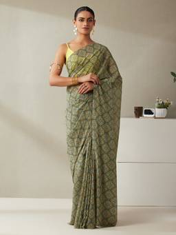 Garden VARELI - Women Green Georgette Geometric Saree