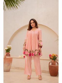 WOOMN - Peach Bloom Mul Chanderi Kurta & Pant