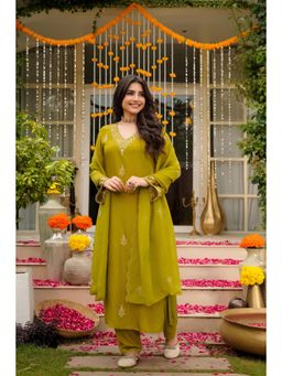 WOOMN - Olive Bloom Pure Russian Silk Kurta with Pant & Dupatta