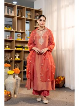 WOOMN - Rustic Charm Kurta with Pant & Dupatta