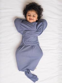 Cocoon Care - Bamboo Solid Baby Sleeping Pod SNUGZIE for Baby Blue