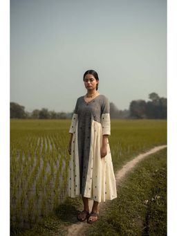 Sutra Art of Clothing - Women Grey Polka Dot Printed Midi Dress