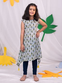 Vastramay - Girls Blue Kurta & Leggings (Set of 2)