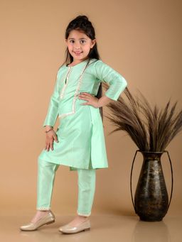 Vastramay - Girls Mirror Work Viscose Kurta & Pants (Set of 2)