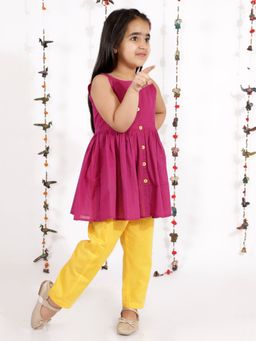Vastramay - Girls Handloom Cotton Kurta & Straight Pants (Set of 2)