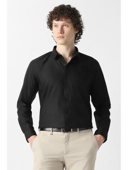 Van Heusen - Men Black Solid Full Sleeves Formal Shirt